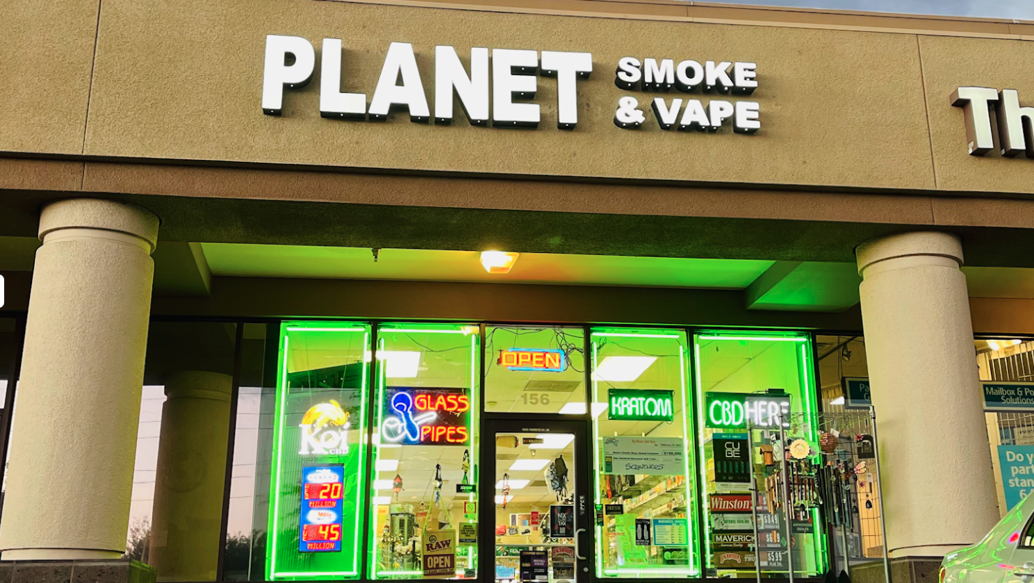 Getcoins - Bitcoin ATM - Inside of Planet Smoke & Vape in Phoenix, Arizona