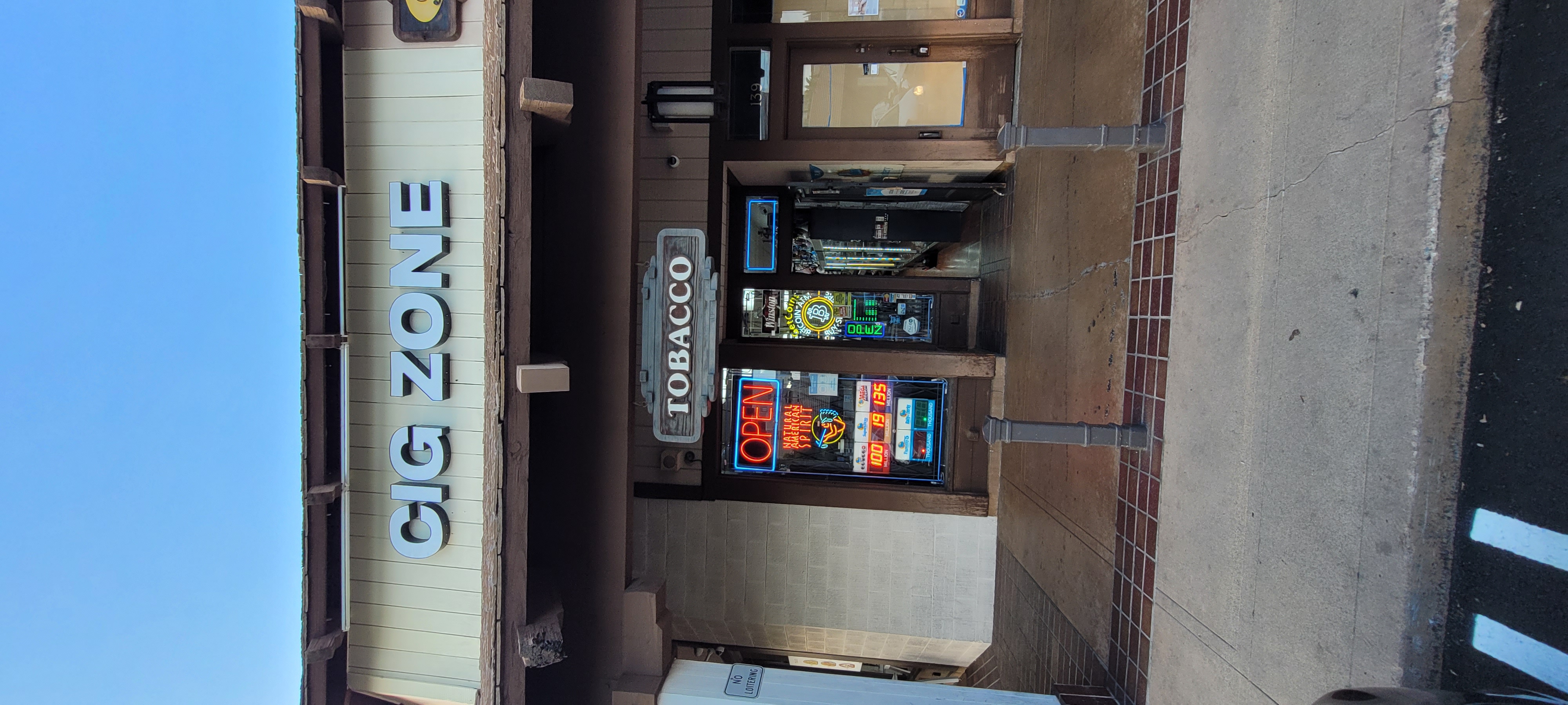 Getcoins - Bitcoin ATM - Inside of Cig Zone in Pasadena, California