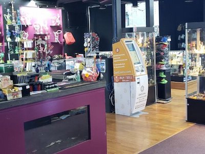 Getcoins - Bitcoin ATM - Inside of High Up Head Shop in Columbus, Ohio