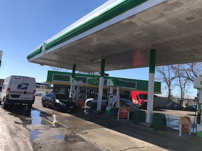 Getcoins - Bitcoin ATM - Inside of BP in Summit, Illinois
