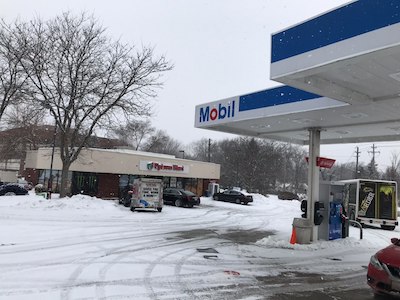 Getcoins - Bitcoin ATM - Inside of Mobil in North Olmsted, Ohio