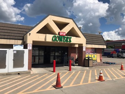 Getcoins - Bitcoin ATM - Inside of Gomers Liquor in Kansas City, Missouri