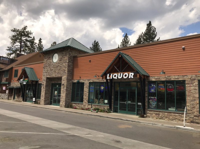 Getcoins - Bitcoin ATM - Inside of Liquor Store in South Lake Tahoe, California