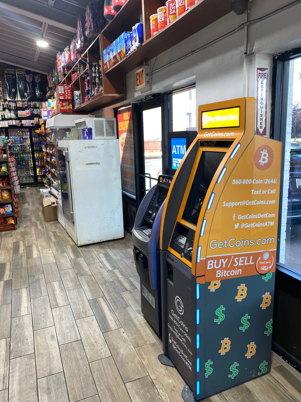 Getcoins - Bitcoin ATM - Inside of Clark Gas in Chicago, Illinois