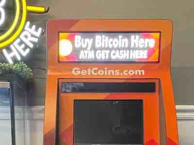Getcoins - Bitcoin ATM - Inside of Good Guy Vapes in Union, New Jersey