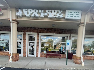 Getcoins - Bitcoin ATM - Inside of Good Guy Vapes in Phillipsburg, New Jersey