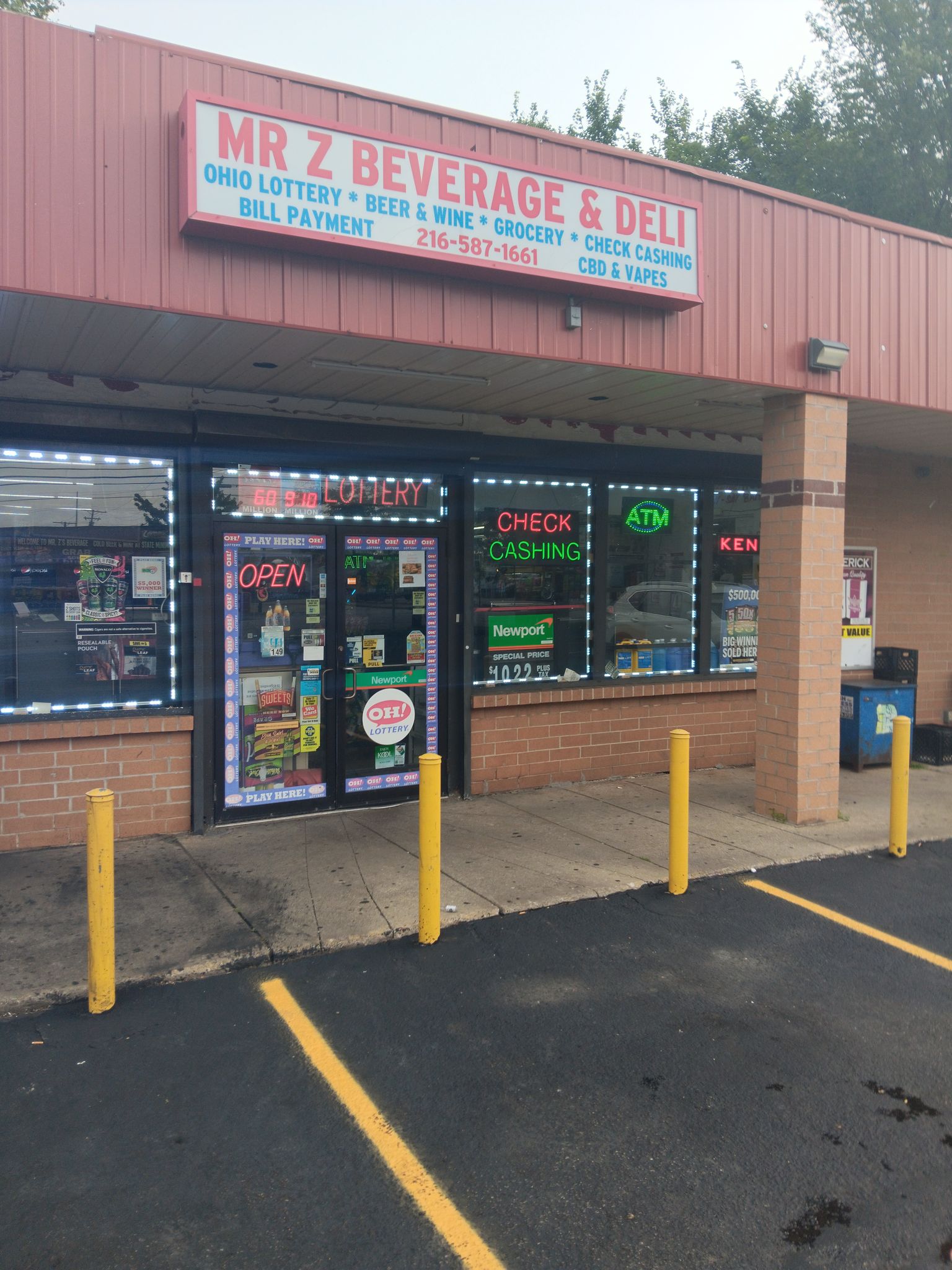 Getcoins - Bitcoin ATM - Inside of Mr Z Beverage & Deli in Maple Heights, Ohio