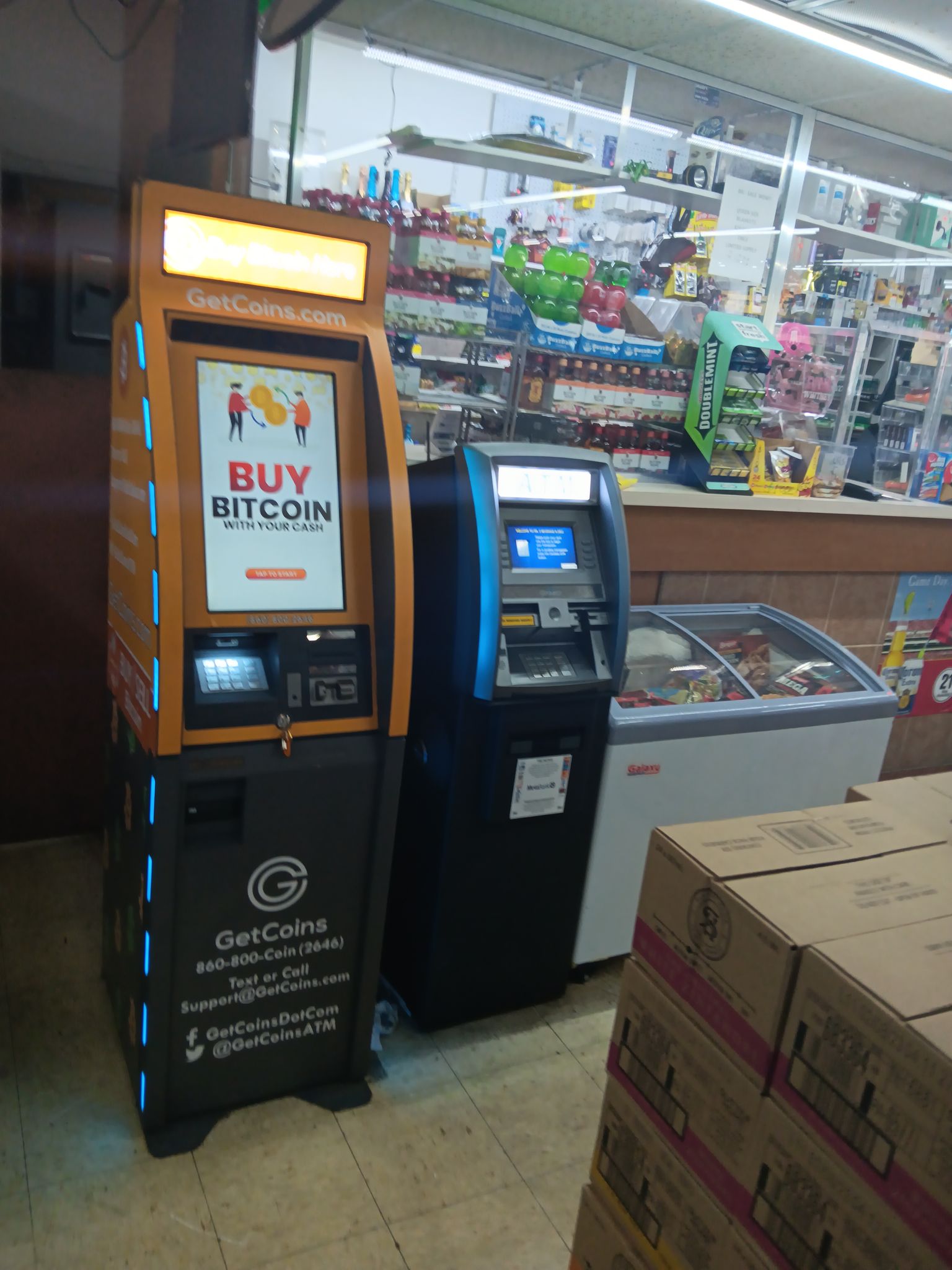 Getcoins - Bitcoin ATM - Inside of Mr Z Beverage & Deli in Maple Heights, Ohio