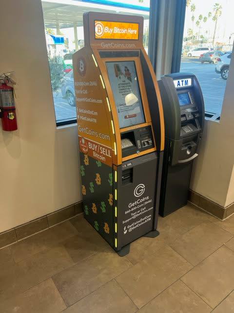 Getcoins - Bitcoin ATM - Inside of Arco in Los Angeles, California