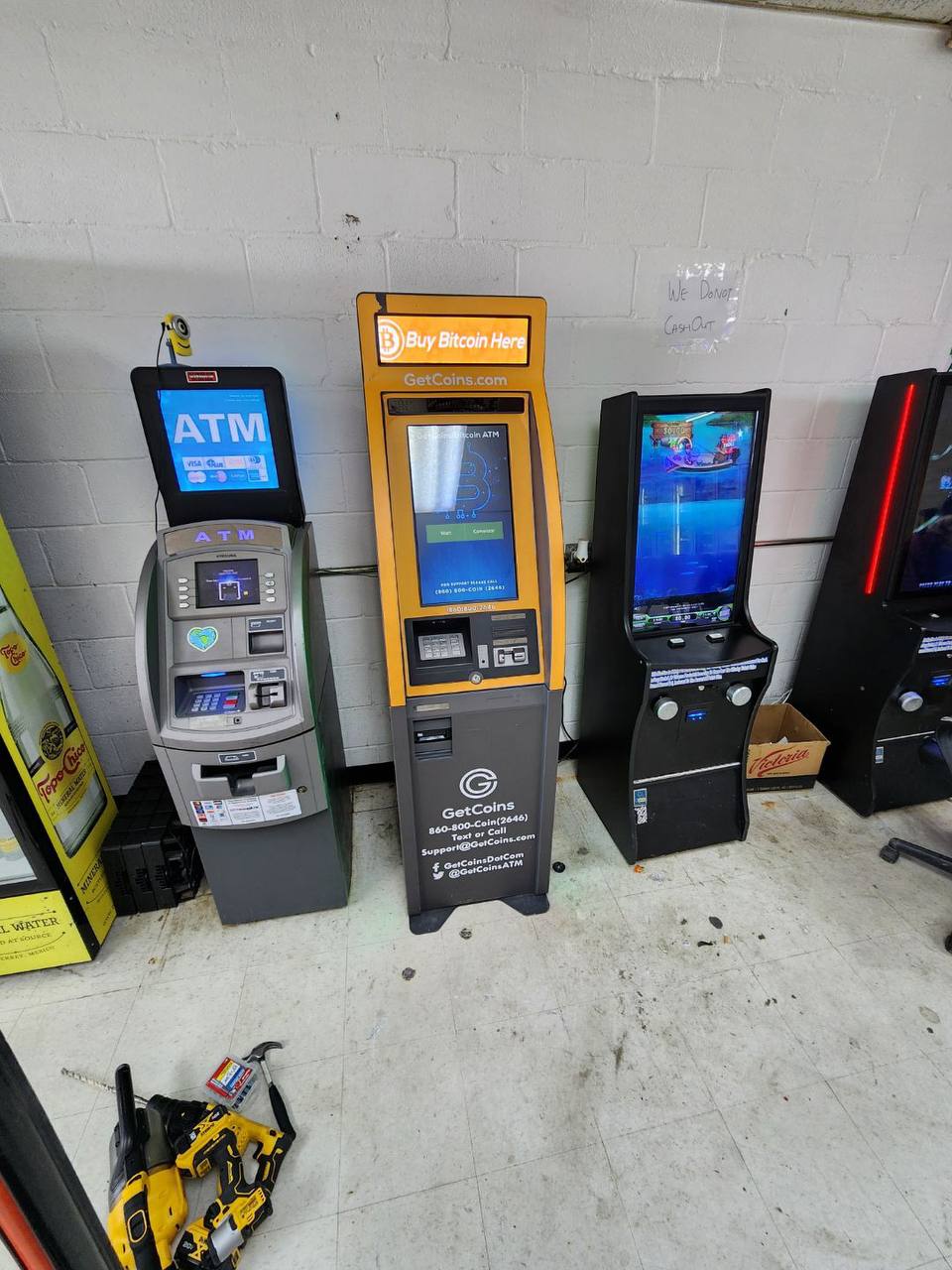 Getcoins - Bitcoin ATM - Inside of Sam's Food Mart in Grand Prairie, Texas