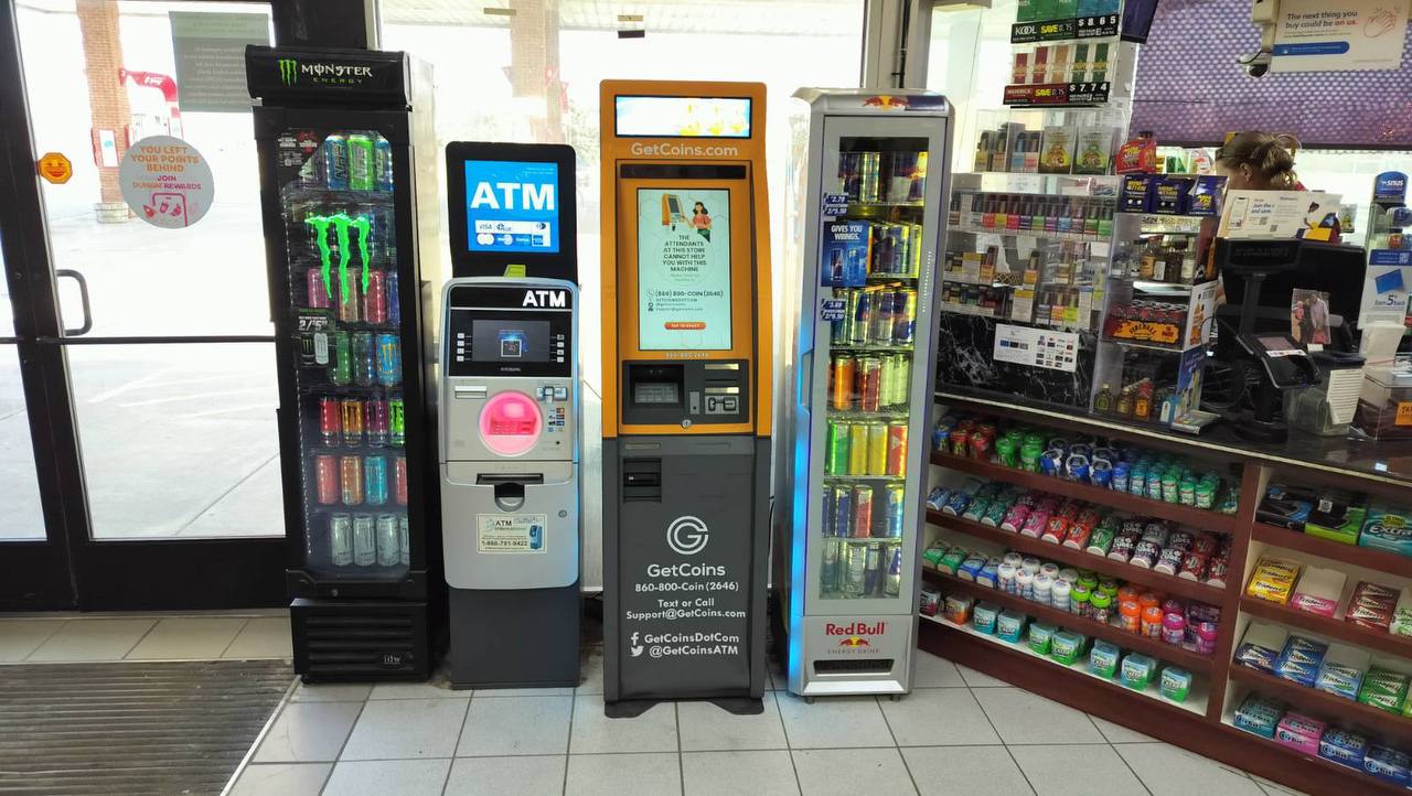 Getcoins - Bitcoin ATM - Inside of Pitstop in New Haven, Michigan