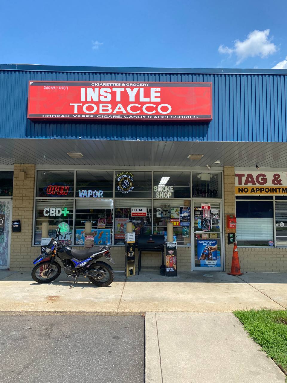 Getcoins - Bitcoin ATM - Inside of Instyle Tobacco&Grocery in Fort Washington, Maryland