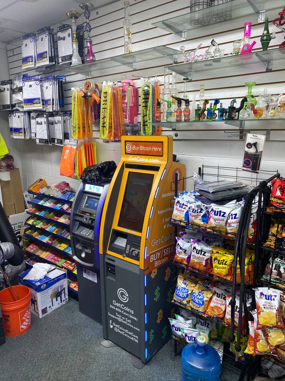 Getcoins - Bitcoin ATM - Inside of Instyle Tobacco&Grocery in Fort Washington, Maryland