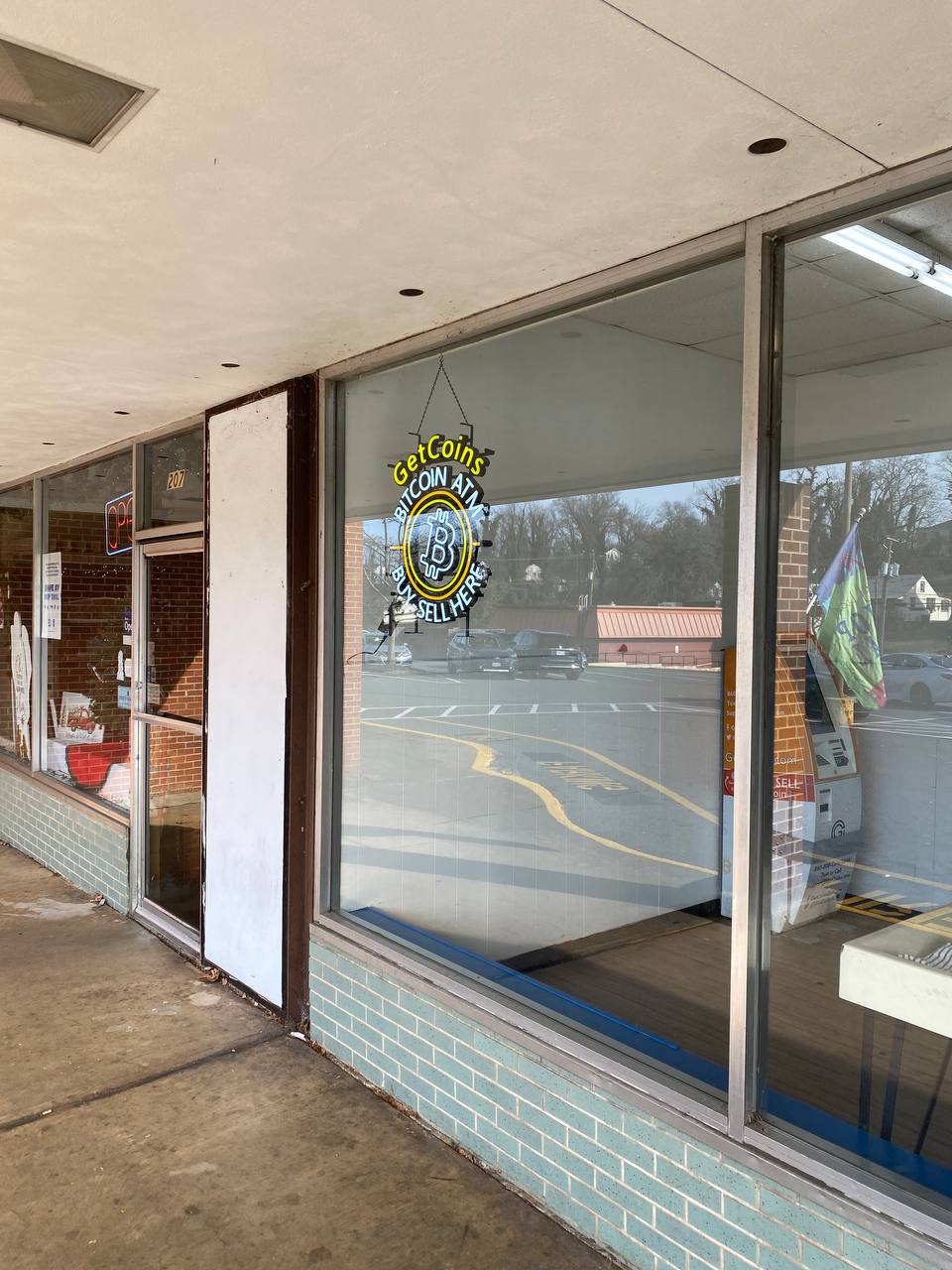 Getcoins - Bitcoin ATM - Inside of Super Suds Laundromat in La Plata, Maryland