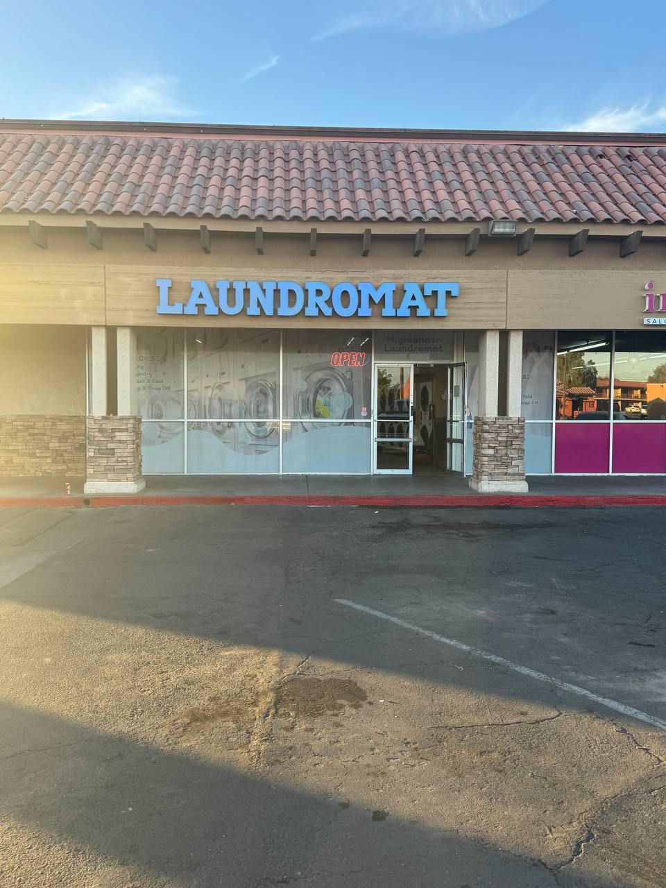 Getcoins - Bitcoin ATM - Inside of Highlander Laundromat in Yuma, Arizona