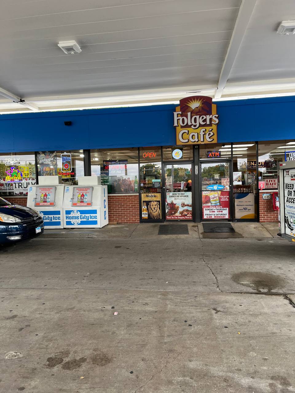 Getcoins - Bitcoin ATM - Inside of Exxon in Grayslake, Illinois